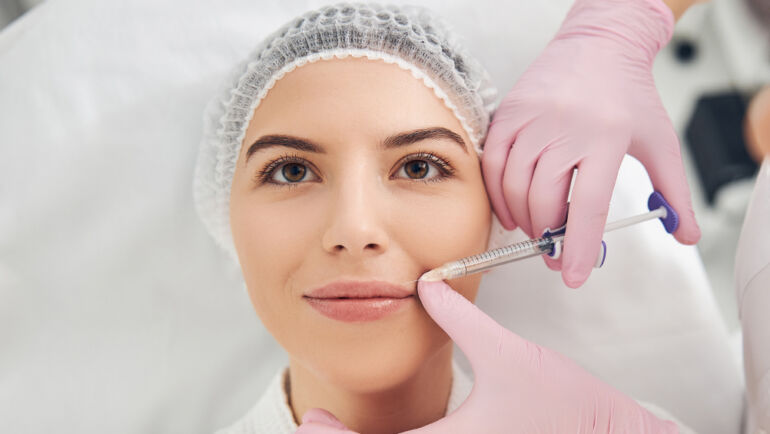 Dentale Instituto Odontológico Osasco é especialista em preenchimento labial